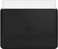 Apple MacBook Pro / MacBook Air Retina 13" Sleeve Black -Aelta Winkel 1091665