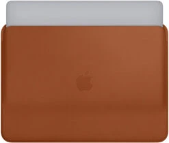 Apple MacBook Pro / MacBook Air Retina 13" Sleeve Saddle Brown -Aelta Winkel 1091679