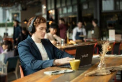 Sony WH-1000XM4 Zwart -Aelta Winkel 1462441 1