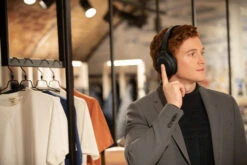 Sony WH-1000XM4 Zwart -Aelta Winkel 1462442 1