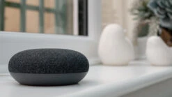 Google Chromecast 4K Met Google TV + Google Nest Mini Zwart 21 Google Chromecast 4K Met Google TV + Google Nest Mini Zwart -Aelta Winkel 1507030 1