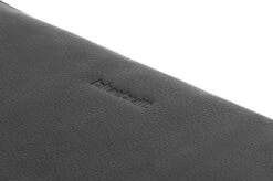 BlueBuilt Laptophoes Leer Zwart / Voor 13 Inch Apple MacBook Air/Pro -Aelta Winkel 1571214