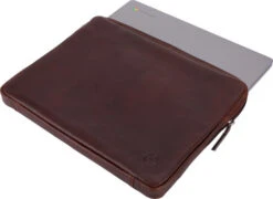 BlueBuilt 14 Inch Laptophoes Breedte 32 Cm - 33 Cm Leer Bruin -Aelta Winkel 1609320