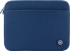 BlueBuilt 15 - 16 Inch Laptophoes Breedte 35 Cm - 36 Cm Blauw 8 BlueBuilt 15 - 16 Inch Laptophoes Breedte 35 Cm - 36 Cm Blauw -Aelta Winkel 1609457