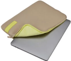Case Logic® Case Logic Reflect 13'' MacBook Pro/Air Sleeve Beige 7 Case Logic® Case Logic Reflect 13'' MacBook Pro/Air Sleeve Beige -Aelta Winkel 1615430