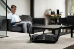 Netgear Nighthawk RAXE500 -Aelta Winkel 1713935