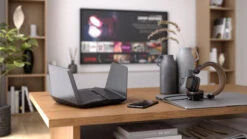 Netgear Nighthawk RAXE500 -Aelta Winkel 1713952