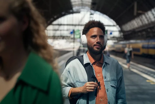 Philips TAH8506 Wit + BlueBuilt Quick Charge Oplader Met Usb A Poort 18W Zwart 5 Philips TAH8506 Wit + BlueBuilt Quick Charge Oplader Met Usb A Poort 18W Zwart - Afbeelding 5