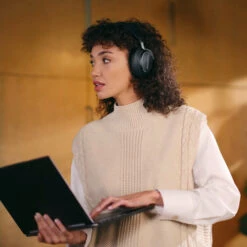 Bowers & Wilkins Px8 Zwart -Aelta Winkel 1835994