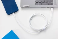 BlueBuilt Autolader Met 2 Usb A Poorten 12W Zwart + Lightning Kabel 1,5m Nylon Wit -Aelta Winkel 1840792