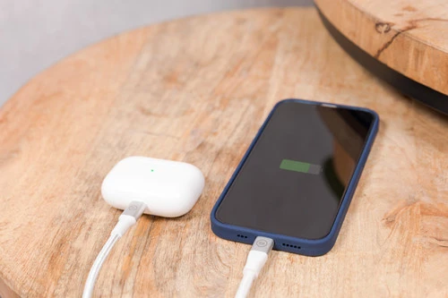 BlueBuilt Snelle Autolader 20W Zwart + Lightning Kabel 1,5 Nylon Wit 11 BlueBuilt Snelle Autolader 20W Zwart + Lightning Kabel 1,5 Nylon Wit - Afbeelding 11