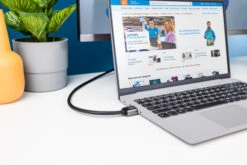 BlueBuilt HDMI Kabel 4K 120Hz / 8K 60Hz Nylon 1,5 Meter + 90° Adapter -Aelta Winkel 1841022