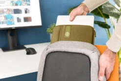 BlueBuilt Laptophoes Breedte 32,5 Cm 14 Inch Groen 16 BlueBuilt Laptophoes Breedte 32,5 Cm 14 Inch Groen -Aelta Winkel 1881774