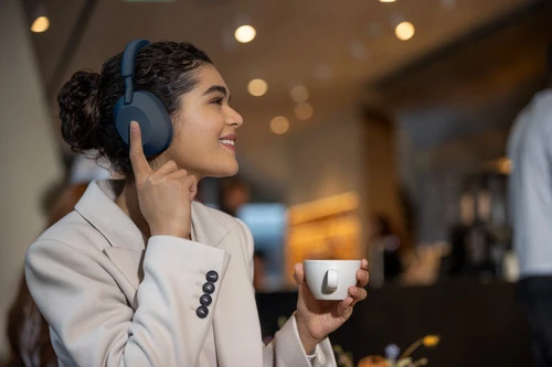 Sony WH-1000XM5 Blauw + BlueBuilt Quick Charge Oplader Met Usb A Poort 18W Zwart 4 Sony WH-1000XM5 Blauw + BlueBuilt Quick Charge Oplader Met Usb A Poort 18W Zwart - Afbeelding 4