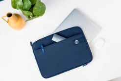 BlueBuilt Laptophoes Breedte 36 Cm 15-16 Inch M Blauw -Aelta Winkel 1936973 1