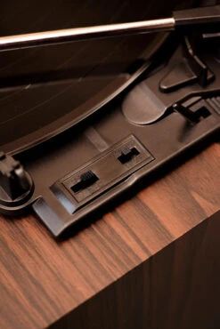 Crosley Jasper Bruin 24 Crosley Jasper Bruin -Aelta Winkel 1984984